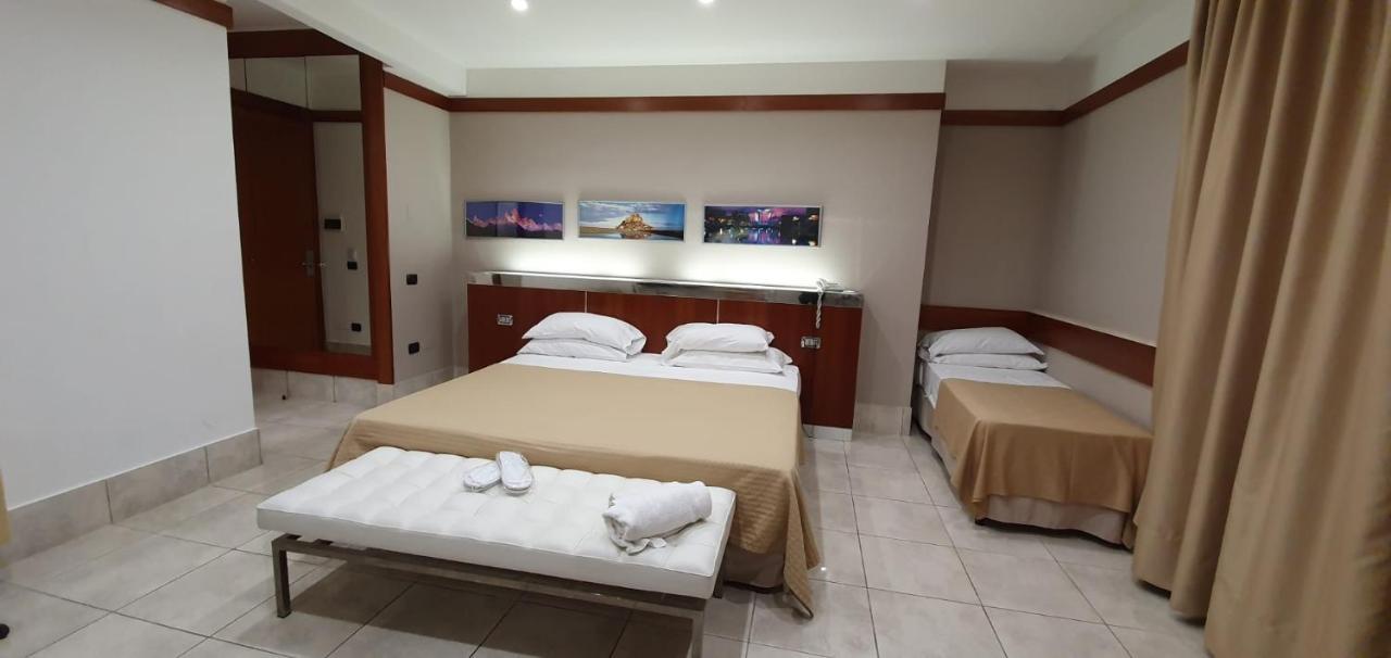 Hotel Artemide Aversa Esterno foto