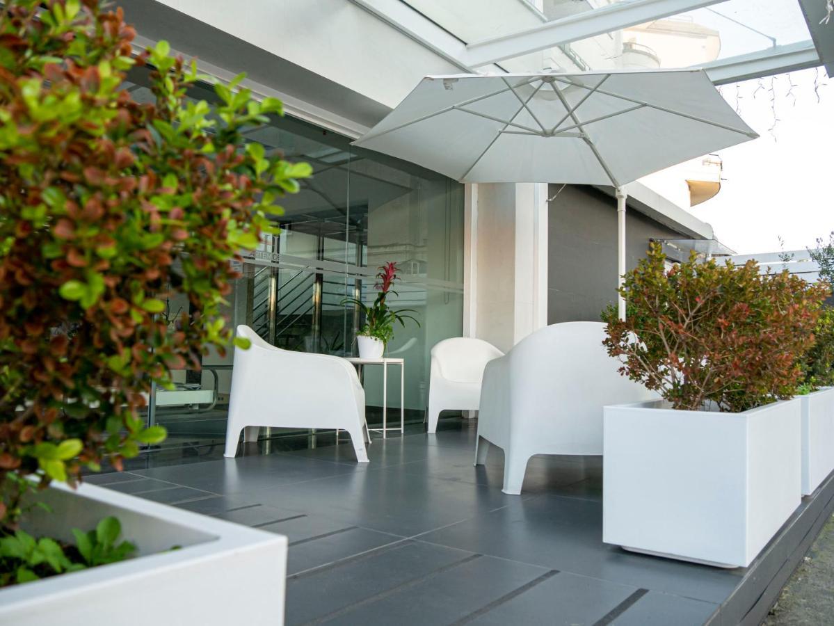 Hotel Artemide Aversa Esterno foto