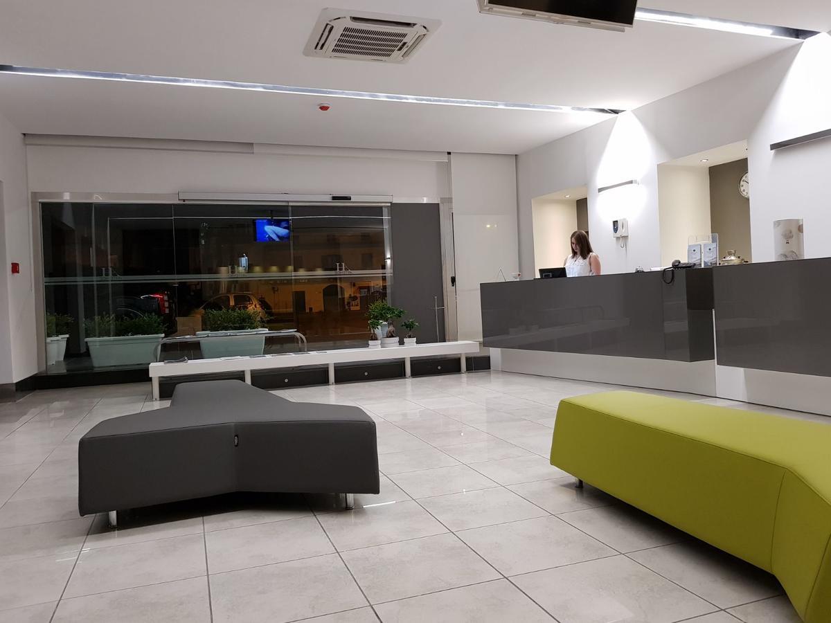 Hotel Artemide Aversa Esterno foto